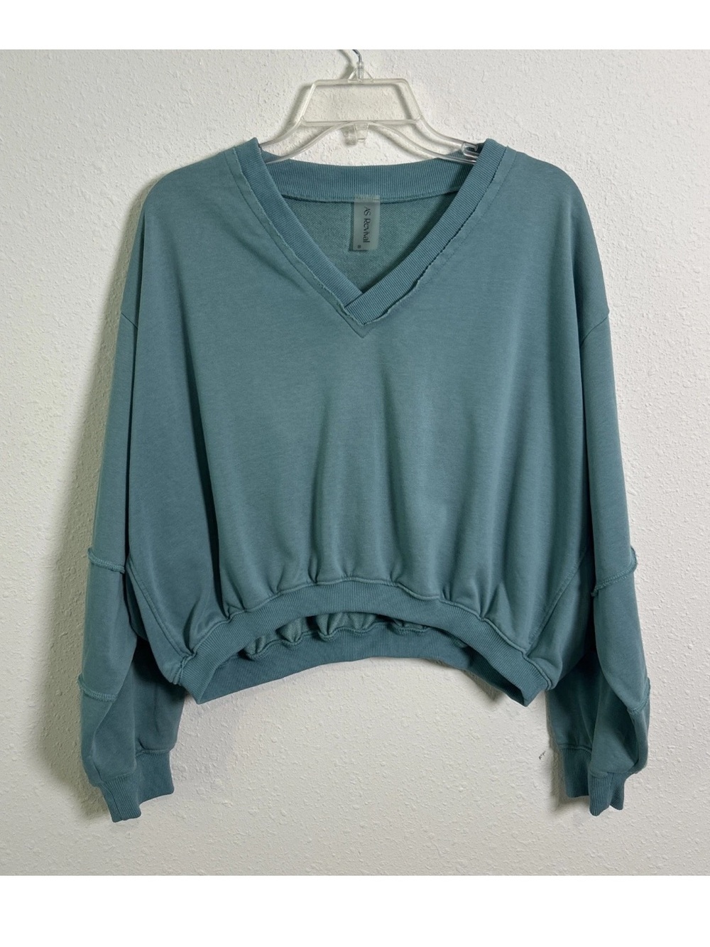 As Revival Alter’d State Go Time Women's Medium Cropped Sweatshirt Blue V-Neck